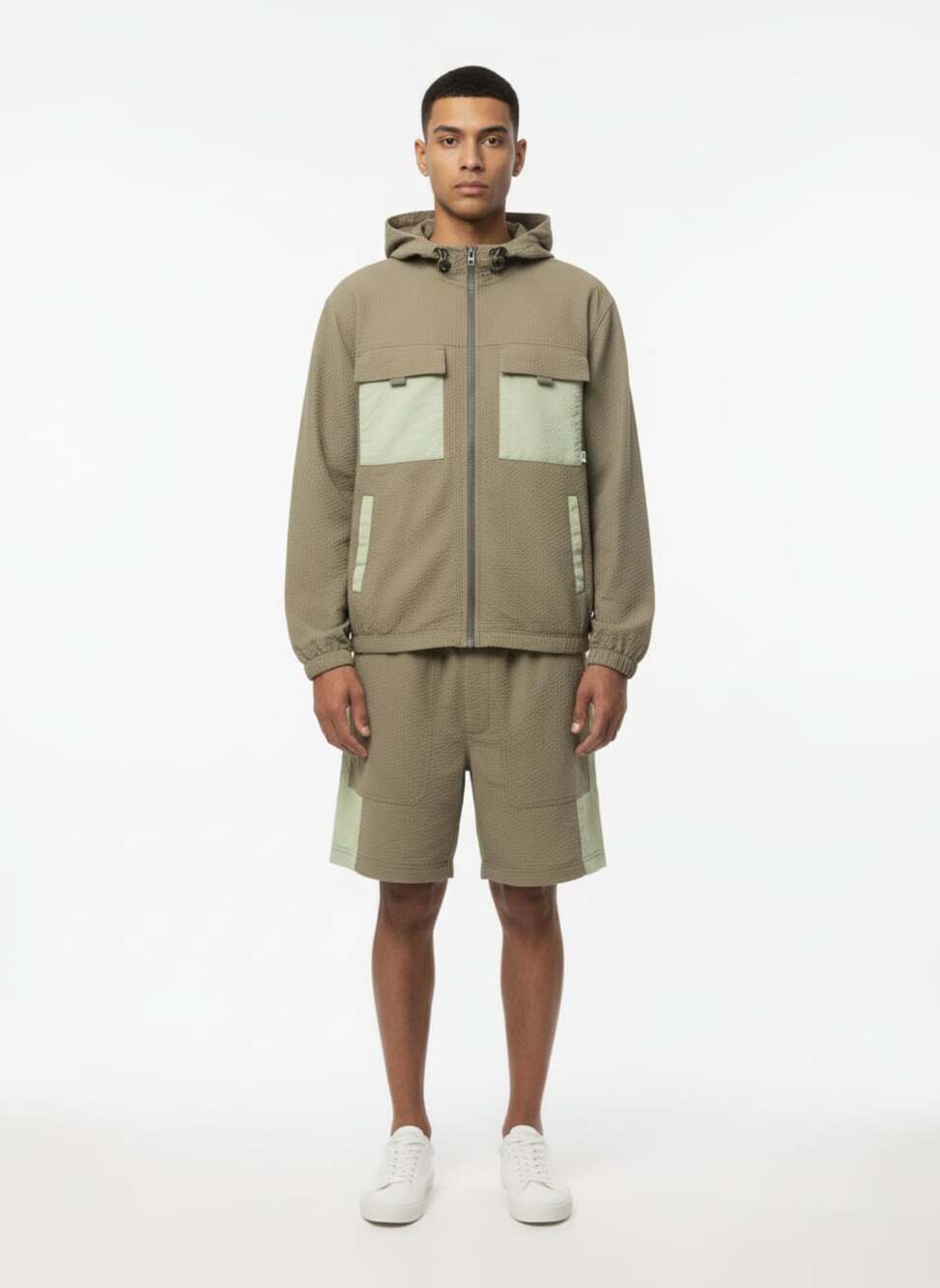 Free Assembly Shorts Set